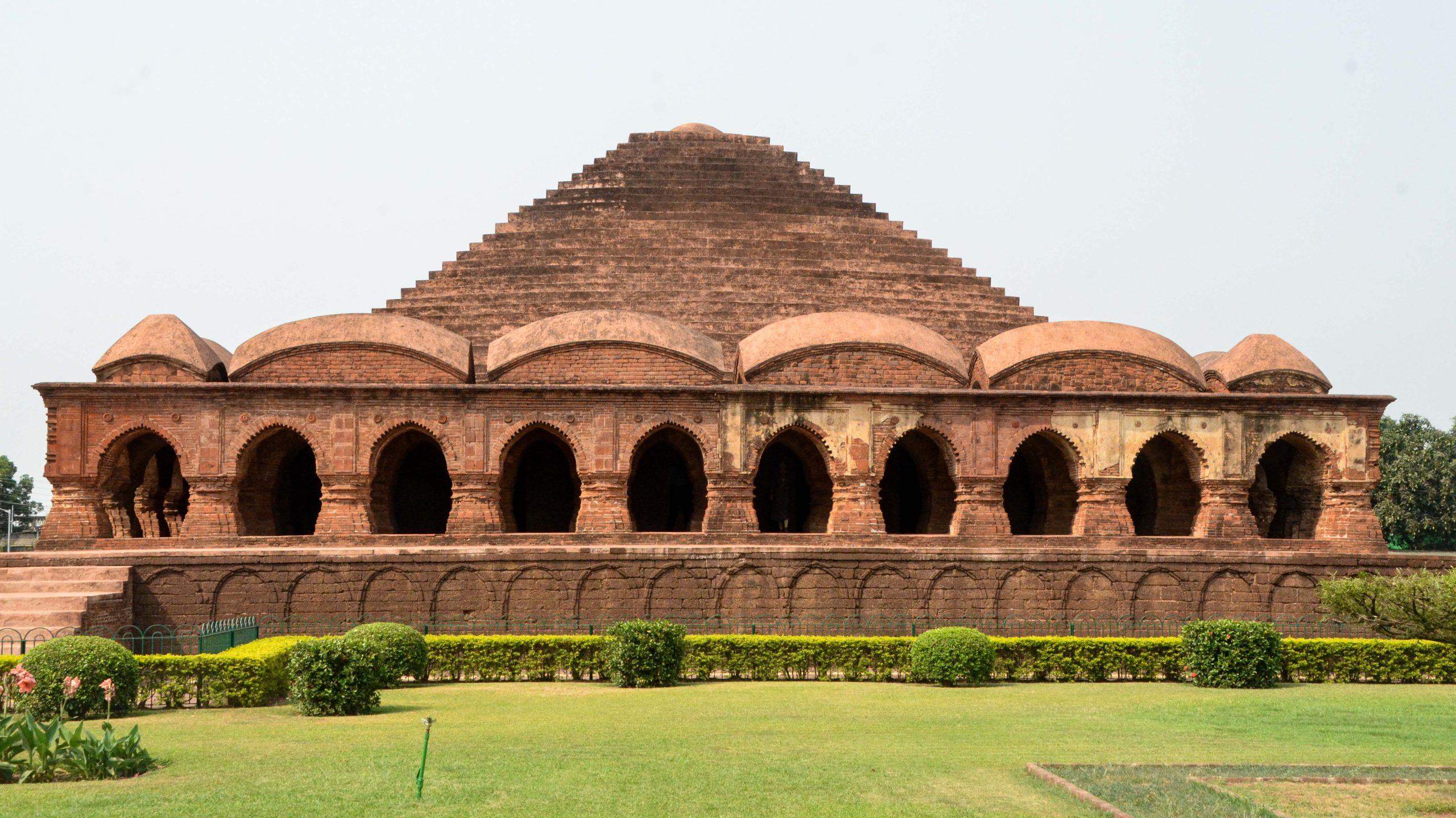 ‘মন্দির নগরী’ বিষ্ণুপুর ভ্রমণ